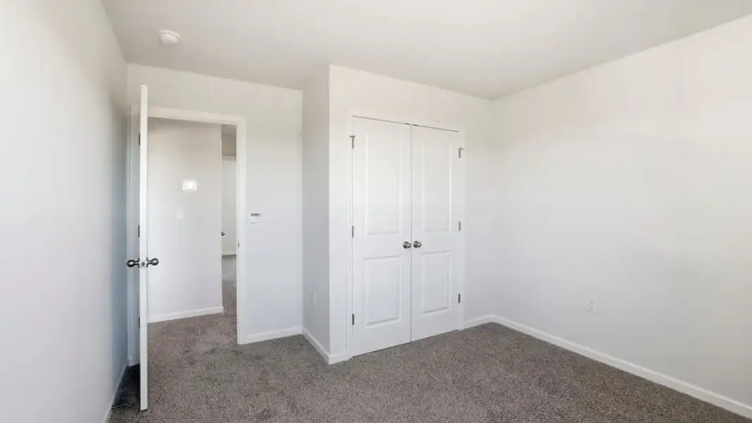 Spacious, unfurnished interior of a new home in Baxter Village, Boiling Springs (Image 32).