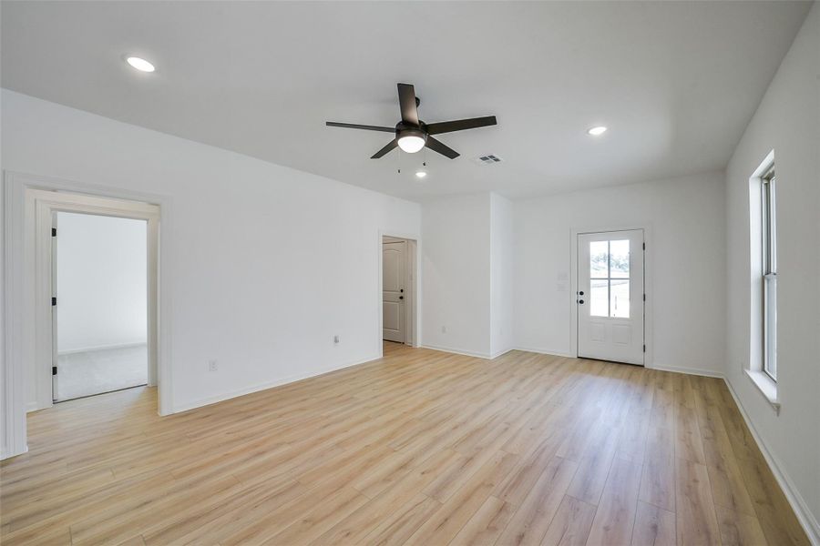 Spacious, unfurnished interior of a new home in Mostyn Springs, Magnolia (Image 17). Spacious, unfurnished interior of a new home in Mostyn Springs, Magnolia (Image 17).