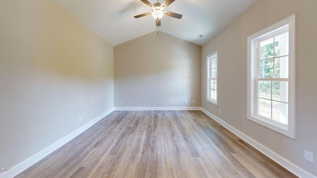 Living-Room (2) Living-Room (2)