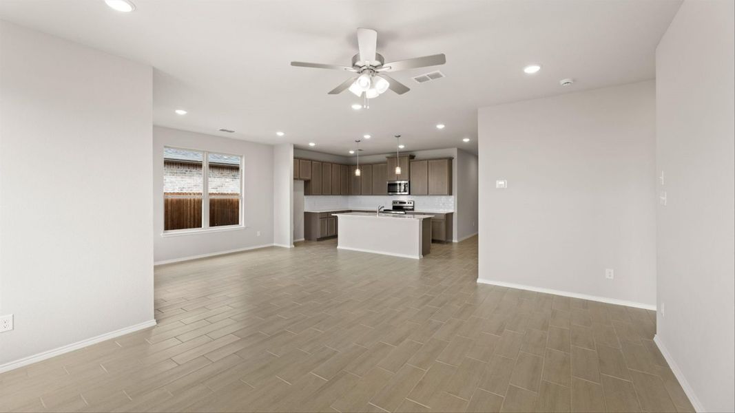 Representative unfurnished interior of a home built from the Cypress II Sunterra 50s by Brohn Homes in Sunterra, Katy (Image 24). Representative unfurnished interior of a home built from the Cypress II Sunterra 50s by Brohn Homes in Sunterra, Katy (Image 24).