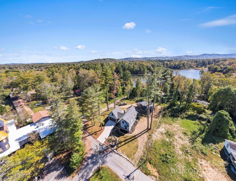 Image 27 of a home in .