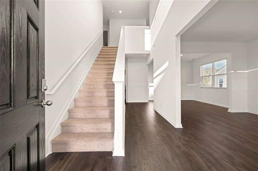 Spacious, unfurnished interior of a new home in Oakchase at Hampton, Hampton (Image 22).