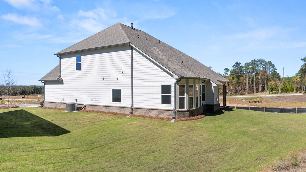 Representative exterior details of a home built from the WINDSOR by D.R. Horton in Butner Estates, South Fulton (Image 34).