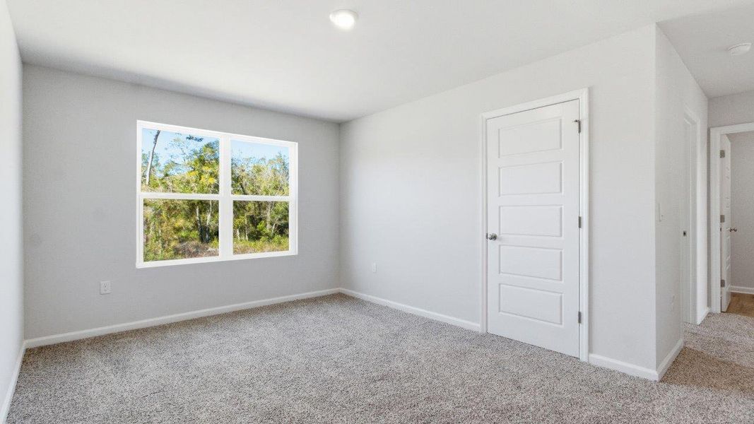 Spacious, unfurnished interior of a new home in Misting Springs, Crawfordville (Image 37).