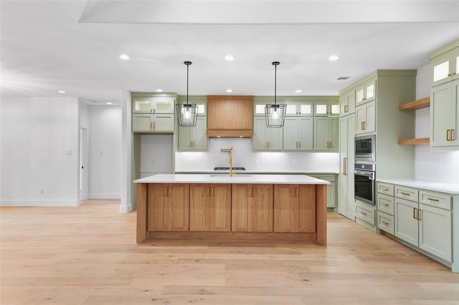Furnished interior view inside a new home in , Corsicana (Image 8).