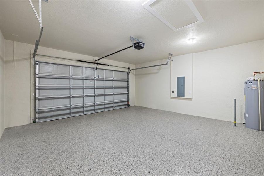 Spacious, unfurnished interior of a new home in , San Antonio (Image 37).