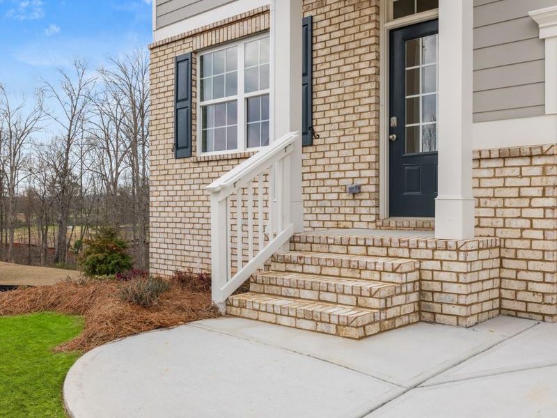 Exterior details and patio area of a home in Lost Creek, Dallas (Image 22).
