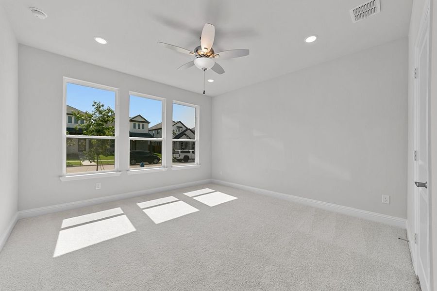 Image 16 of a home in Symmetry 37s.