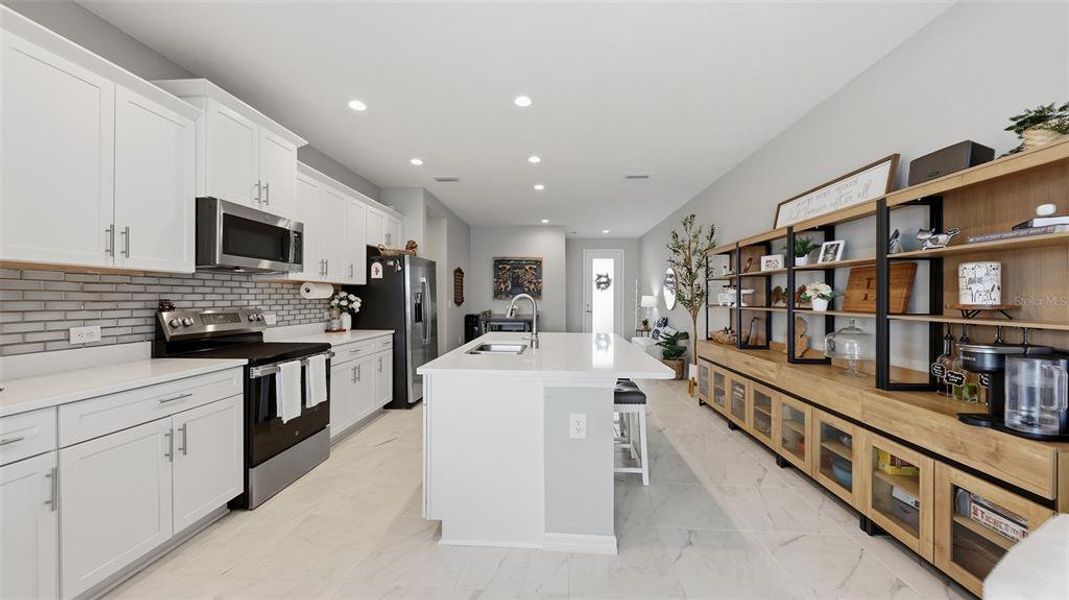 Furnished interior view inside a new home in , Sarasota (Image 43).
