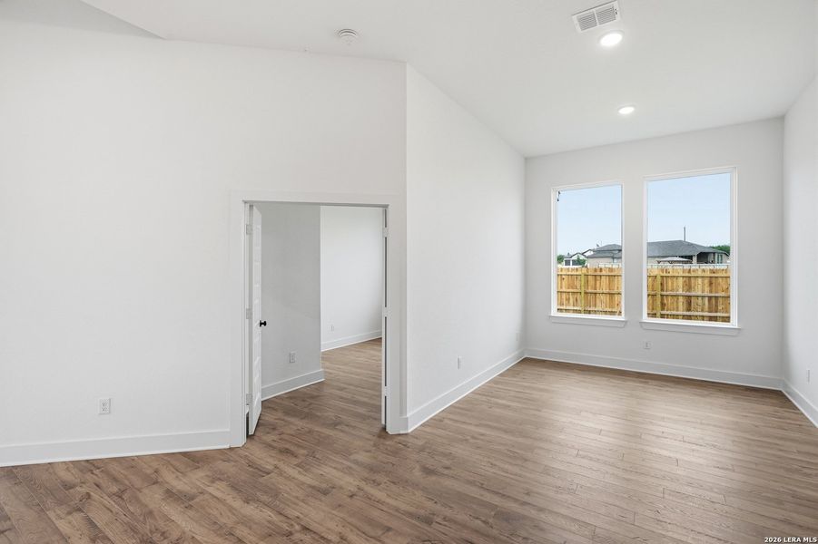 Spacious, unfurnished interior of a new home in Alsatian Oaks, Castroville (Image 24).