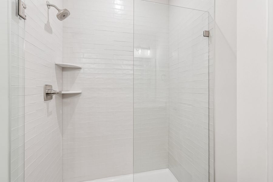 Representative interior finishes for a home built from the Onslow by Tri Pointe Homes in Summit At Homestead, Chapel Hill (Image 13).
