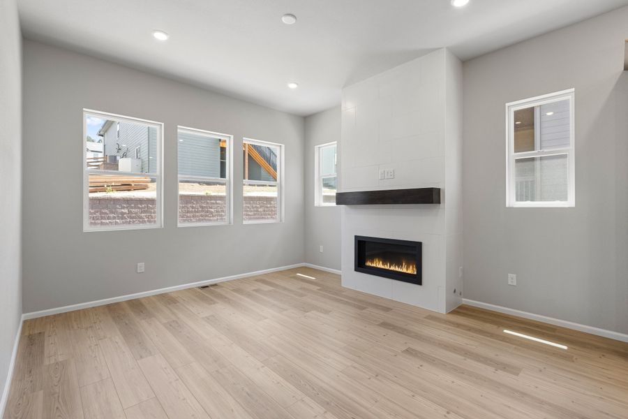 Spacious, unfurnished interior of a new home in The Manors Collection at Golden Overlook, Golden (Image 9).