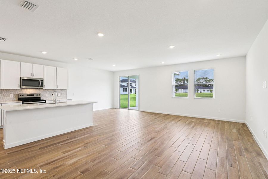 Image 34 of a home in Lakes at Bella Lago - Signature Series.