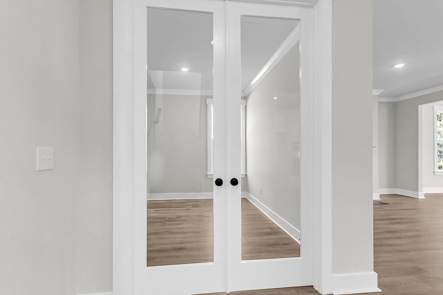 Spacious, unfurnished interior of a new home in Pineland Preserve, Summerville (Image 33). Spacious, unfurnished interior of a new home in Pineland Preserve, Summerville (Image 33).