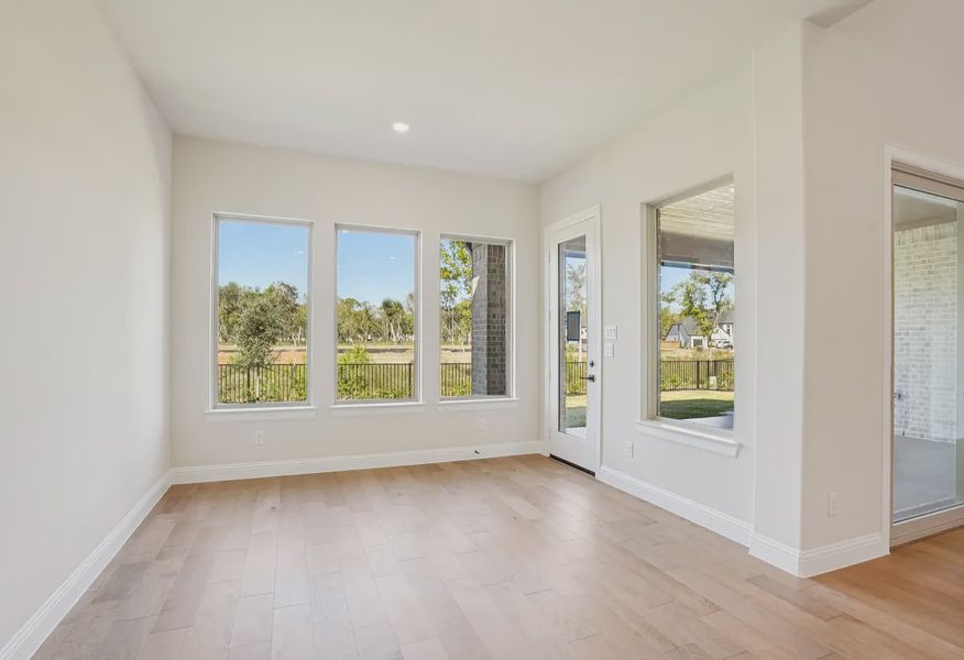 Homesite 6111 dining - 9 of 25