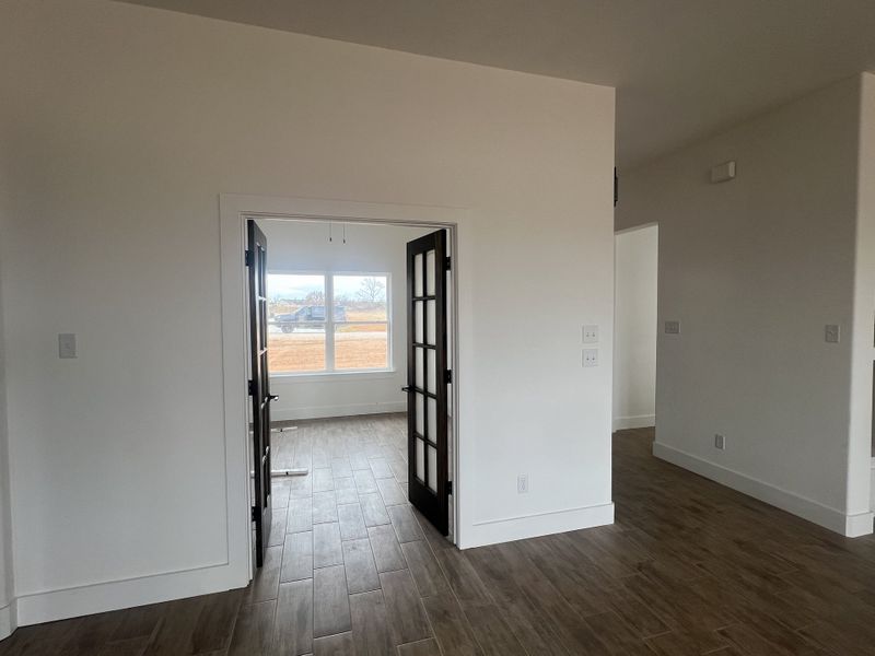 Spacious, unfurnished interior of a new home in Zion Valley, Poolville (Image 10).