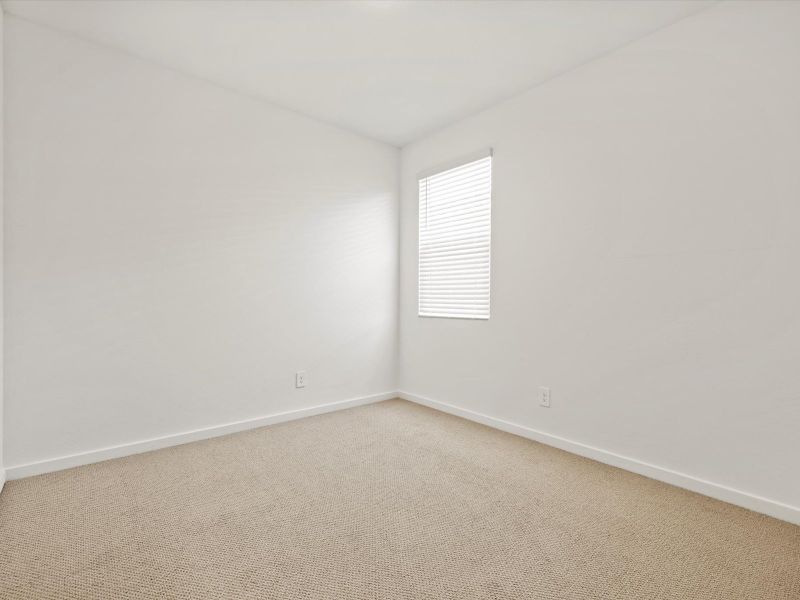 Spacious, unfurnished interior of a new home in Paloma Creek - Estate Series, Surprise (Image 13).