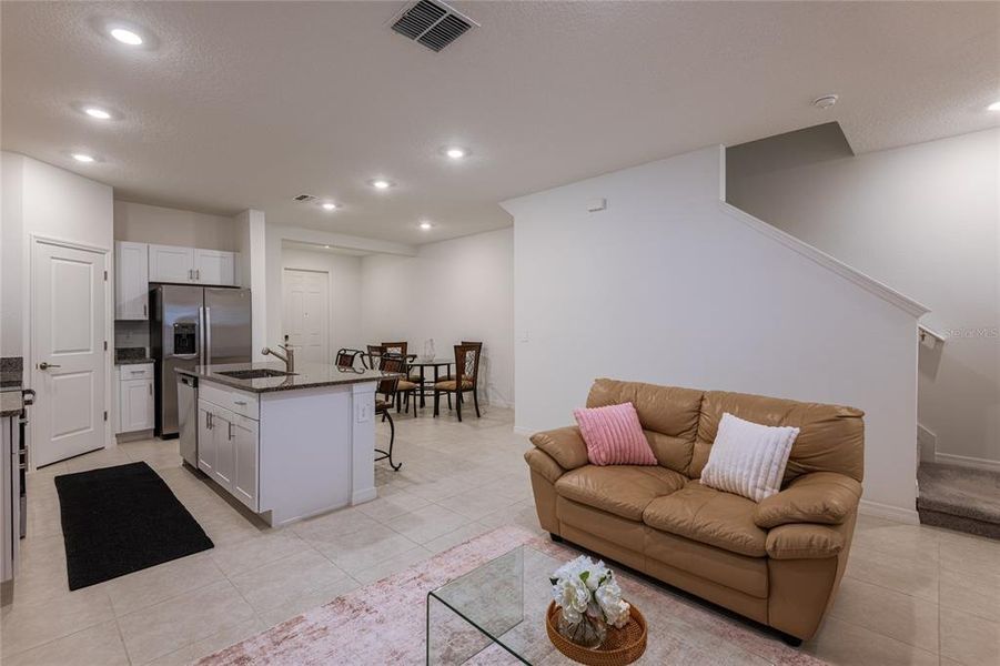 Furnished interior view inside a new home in , Tampa (Image 23).