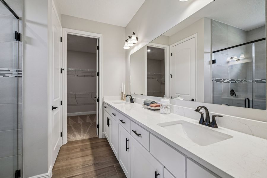 Representative furnished interior of a home built from the Sienna by Maronda Homes in North Port, North Port (Image 18).