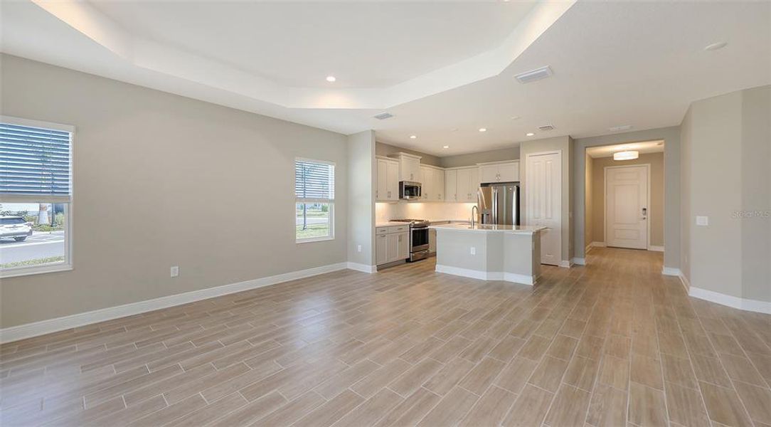 Spacious, unfurnished interior of a new home in , Venice (Image 32).