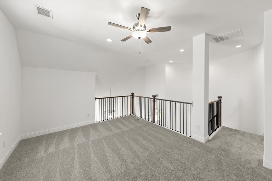 Representative unfurnished interior of a home built from the Preston by Windsor Homes in Nelson Lake Estates, Rockwall (Image 29).