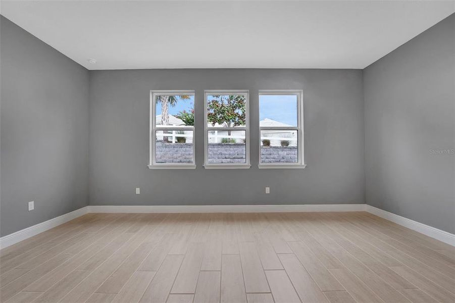 Spacious, unfurnished interior of a new home in Green Key Village, Lady Lake (Image 28). Spacious, unfurnished interior of a new home in Green Key Village, Lady Lake (Image 28).