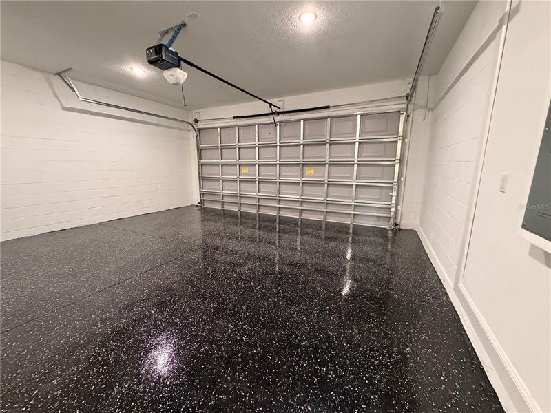 Spacious, unfurnished interior of a new home in , Dunnellon (Image 24). Spacious, unfurnished interior of a new home in , Dunnellon (Image 24).