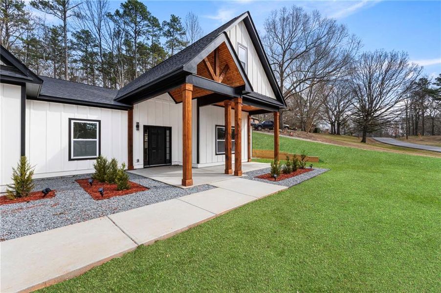 Exterior details and patio area of a home in , Cartersville (Image 30).
