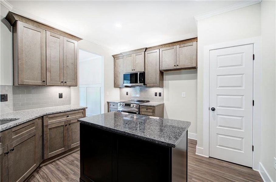Furnished interior view inside a new home in , Cartersville (Image 8).