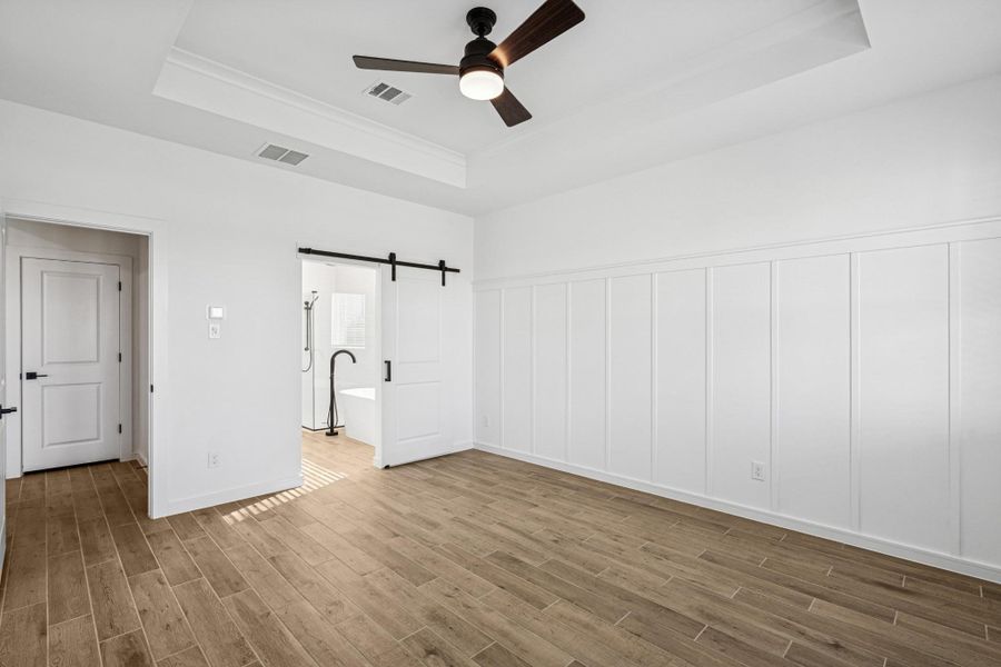 Private primary suite