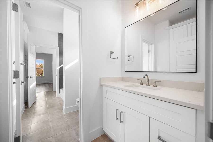 Vanity area for the Jack-n-Jill bathroom.