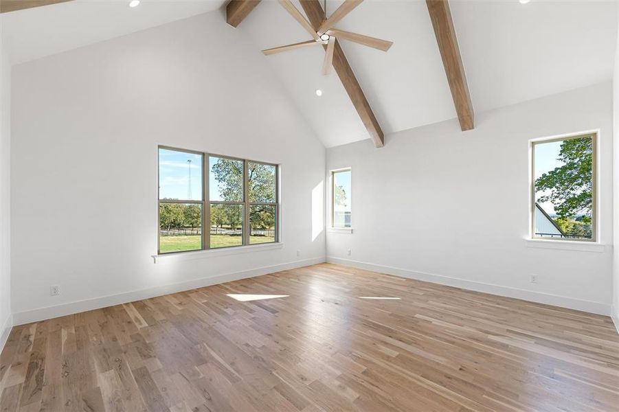Spacious, unfurnished interior of a new home in , Weatherford (Image 34).