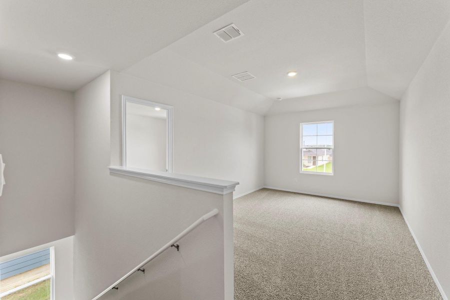 Spacious, unfurnished interior of a new home in Bollinger, Maxwell (Image 26).