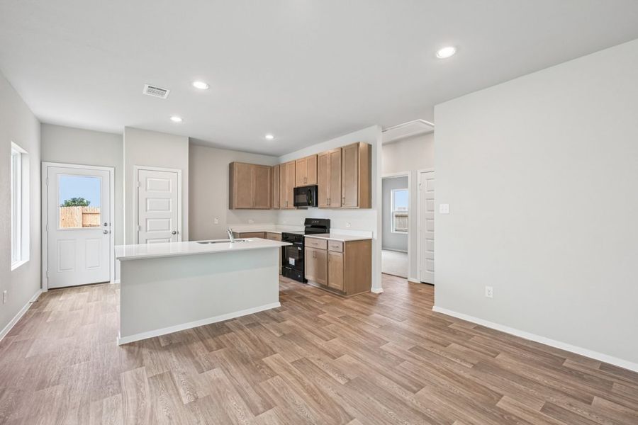 Furnished interior view inside a new home in Cascade, Liberty Hill (Image 5).