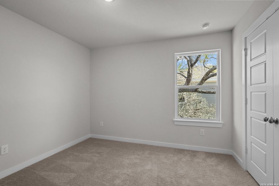 Spacious, unfurnished interior of a new home in Senna, Leon Valley (Image 12).