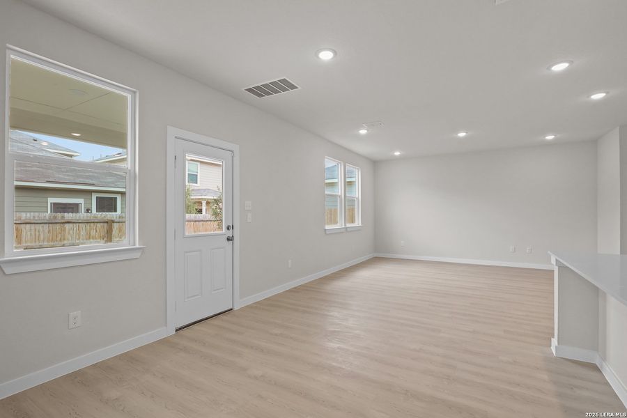 Spacious, unfurnished interior of a new home in Senna, Leon Valley (Image 17). Spacious, unfurnished interior of a new home in Senna, Leon Valley (Image 17).