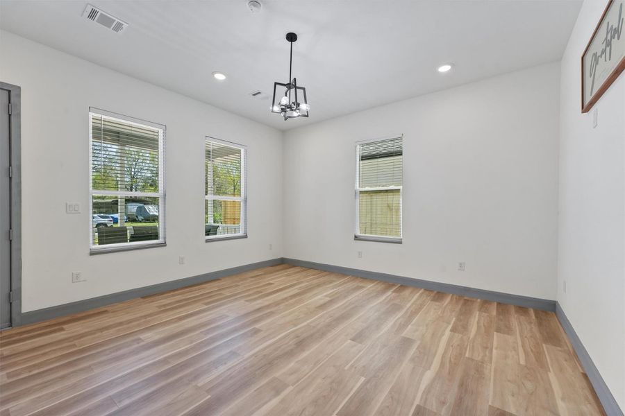 Spacious, unfurnished interior of a new home in , Point Blank (Image 9).