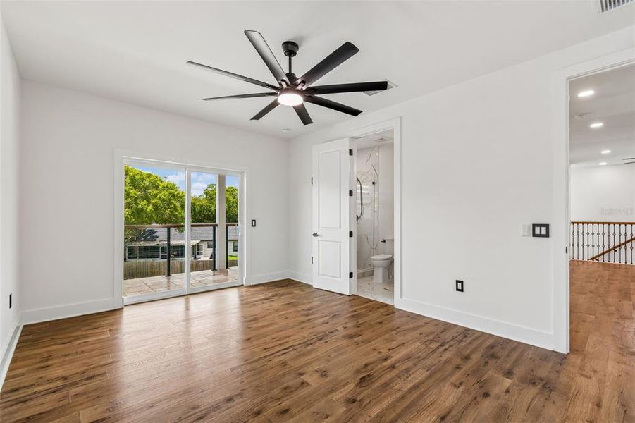 Spacious, unfurnished interior of a new home in , Safety Harbor (Image 27). Spacious, unfurnished interior of a new home in , Safety Harbor (Image 27).