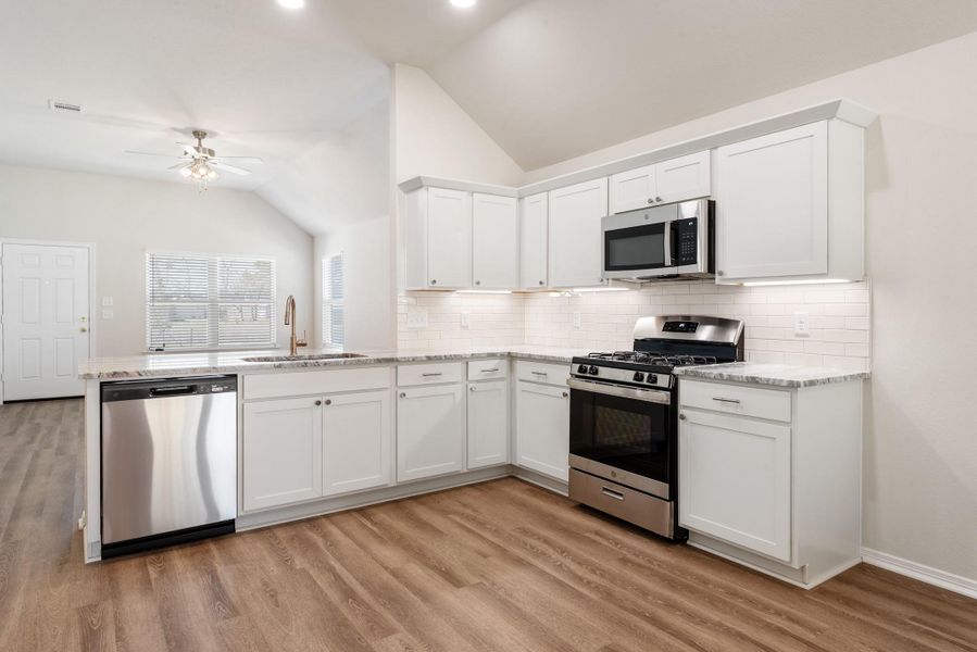 Furnished interior view inside a new home in , Navasota (Image 4).