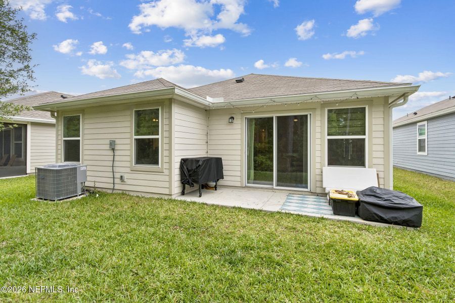 Exterior details and patio area of a home in , Green Cove Springs (Image 29).