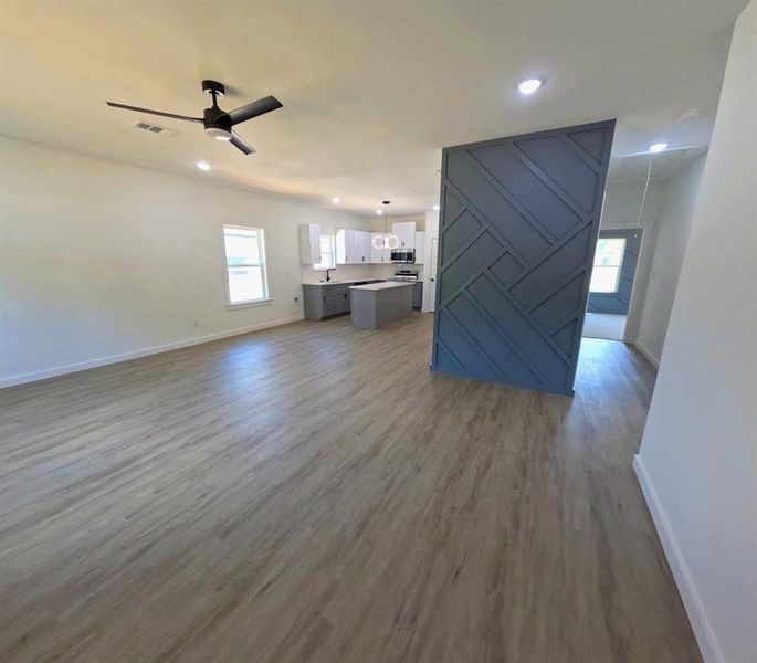 Spacious, unfurnished interior of a new home in , Paris (Image 17).