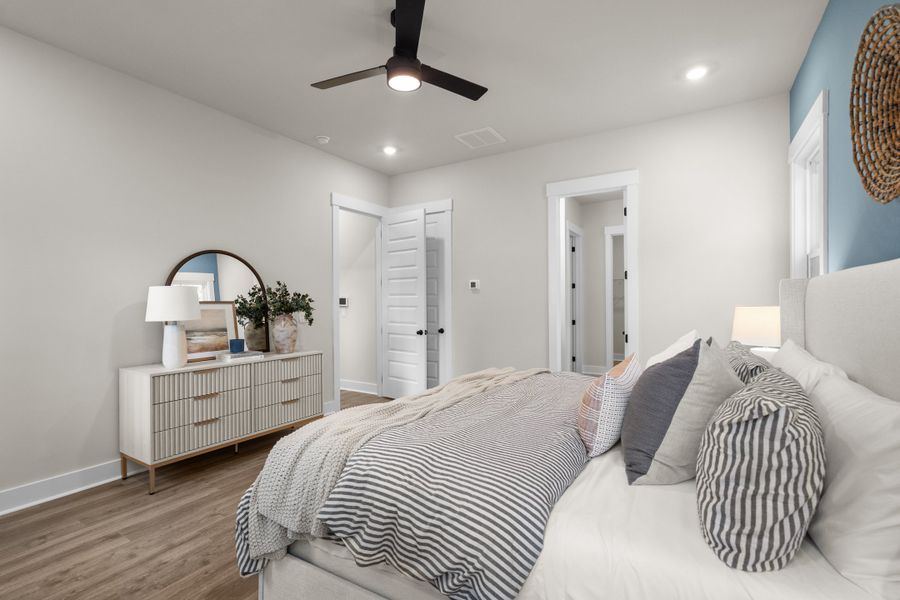 Furnished interior view inside a new home in Harmony Township, Georgetown (Image 19).
