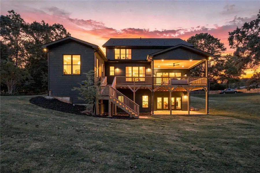 Exterior details and patio area of a home in , Smyrna (Image 3).
