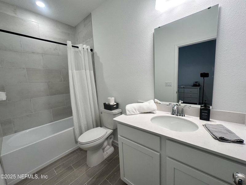 Furnished interior view inside a new home in Seaton Creek: Seaton Creek 50s, Jacksonville (Image 16). Furnished interior view inside a new home in Seaton Creek: Seaton Creek 50s, Jacksonville (Image 16).