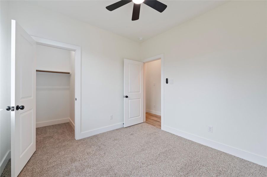 Spacious, unfurnished interior of a new home in , Texas City (Image 26).
