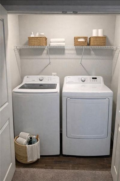 Close-up of interior finishes inside a home in Creekside Village, Lithonia (Image 19).