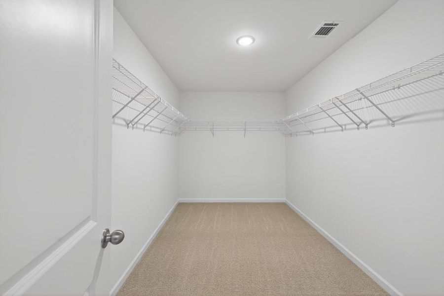 Spacious, unfurnished interior of a new home in , Jefferson (Image 43).