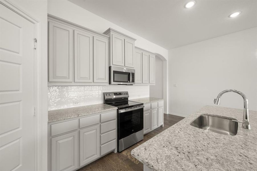 DFW-Summer Crest-Concept 1790-10320 Dittany Lane-Kitchen - Risewell Homes-5 DFW-Summer Crest-Concept 1790-10320 Dittany Lane-Kitchen - Risewell Homes-5