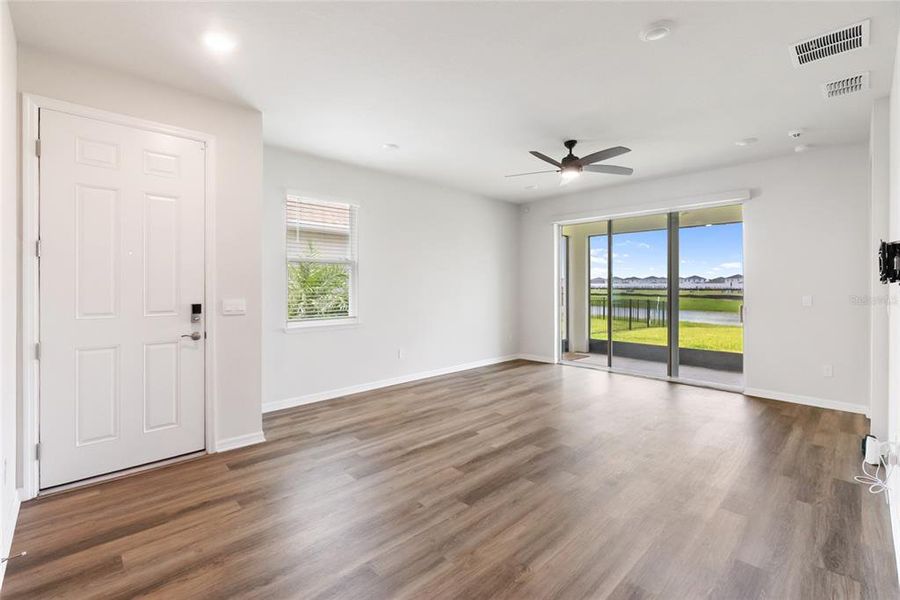 Spacious, unfurnished interior of a new home in Star Farms at Lakewood Ranch, Lakewood Ranch (Image 19).