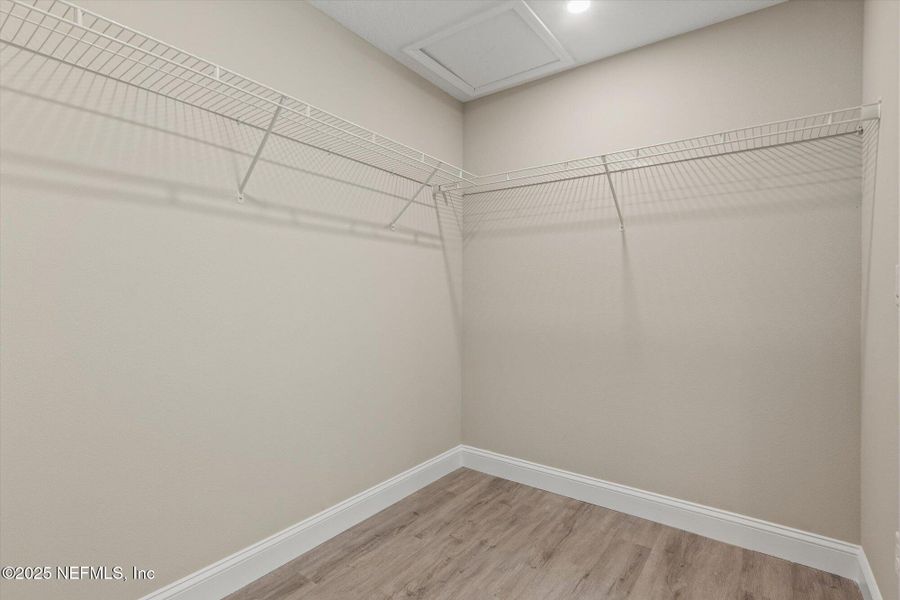 Spacious, unfurnished interior of a new home in , Interlachen (Image 24).